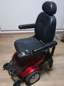 Jazzy power chair free
