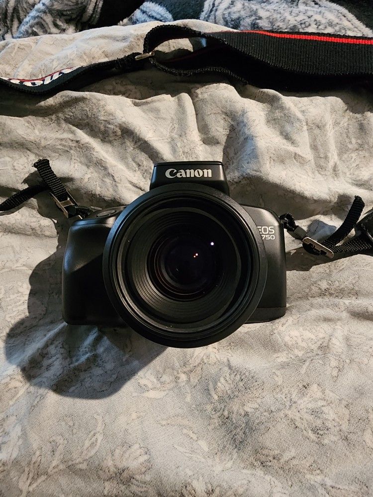 Vintage Canon EOS 750 Film Camera