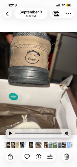 Travis Scott jump man boys size 3 brown and black
