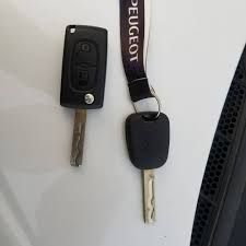 Llaves para vehículos | Car key Remote | Key Replacement | Controles remotos