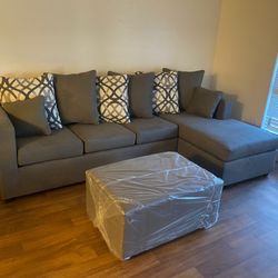 Grey Sectional With Ottoman ‼️new Un Stock‼️