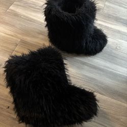 Fashion Furry Boots 
