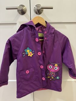 Girl’s raincoat 