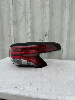 2021 2022 2023 2024 2025 Toyota Sienna Right Passenger Side Taillight