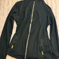 Lululemon, Black and gold 