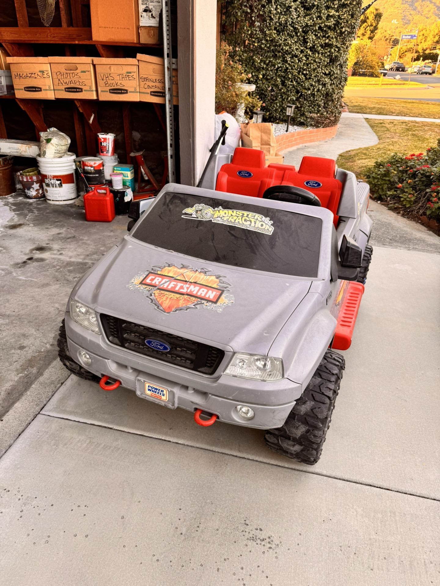 Power Wheels. Ford F150