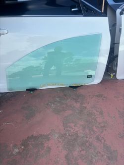LEFT DRIVER SIDE FRONT DOOR WINDOW GLASS 2012 TOYOTA VENZA OEM