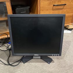 Dell Computer Monitor - E176FPC