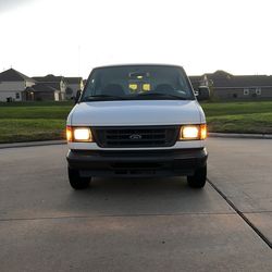 2004 Ford E250 5.4L V8 CNG Cargo Van