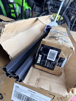 Thule 42 inch top tracks