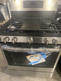 Brand new Gas GE stainless steel stove out the box