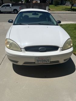2005 Ford Taurus