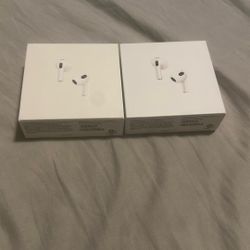 2 AirPod Gen 3’s 