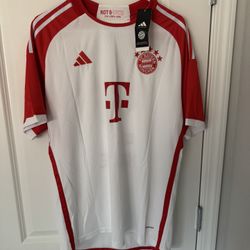 Kane FC Bayern Soccer Jersey Size L