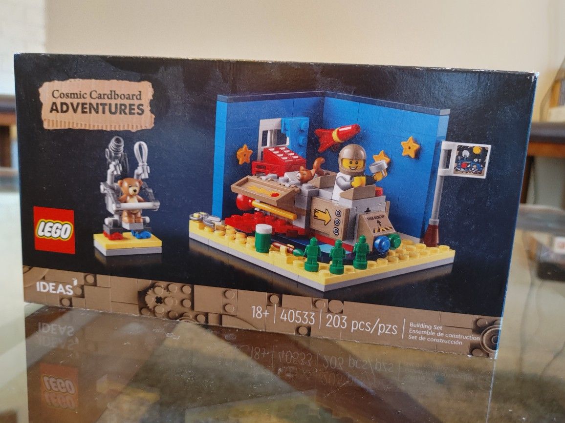 Lego 40533 Cosmic Cardboard Adventures