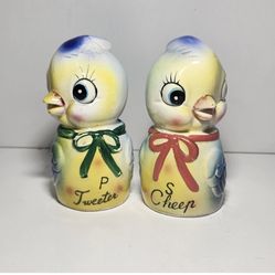 Mid century, ceramic  anthropomorphic bird, salt-pepper shakers