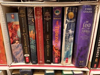 Mixed Lot of 8 Fantasy Novels