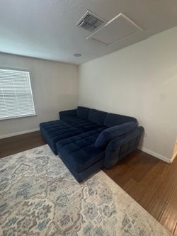 Navy Blue Sectional Sofa – Great Condition