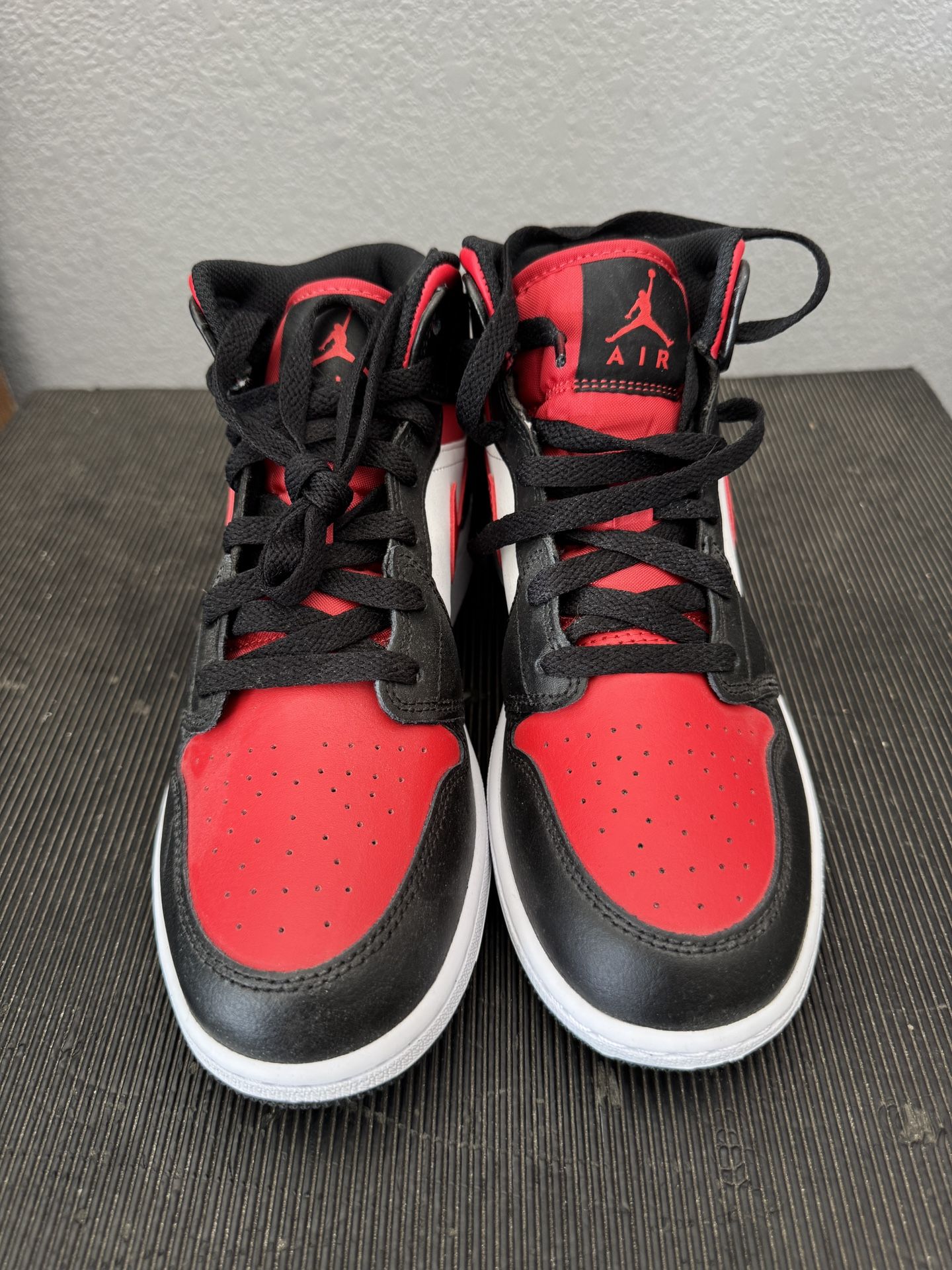 Brand New Youth Air Jordan 1 Mid