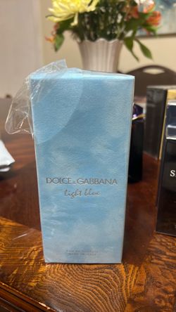 Dolce & Gabbana Light Blue Eau de Toilette for Women 200ml – Brand New, Box Slightly Torn