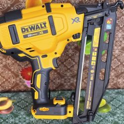 DEWALT 20V MAX  XR LITHIUM-ION BRUSHLESS CORDLESS  16-GAUGE  ANGLE FINISH NAILER. (TOOL ONLY)