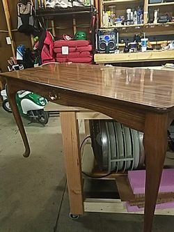 writing table