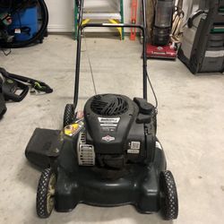 Gas lawn mower