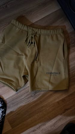 Essentials Short 