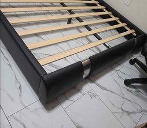 Queen size Bed