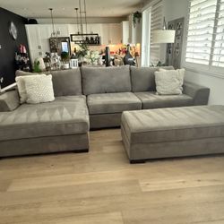 Modern Oversized Sectional with Ottoman – Stylish & Comfortable