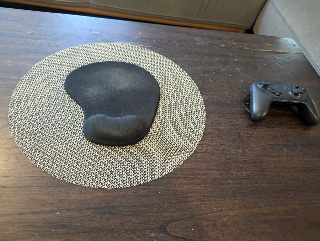 Black Mousepad With Wrist Rest Grip