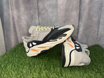 YEEZY BOOST 700 "Wave Runner"