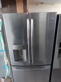 GE French door refrigerator Bottom freezer-free delivery 