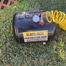 Portable air tank