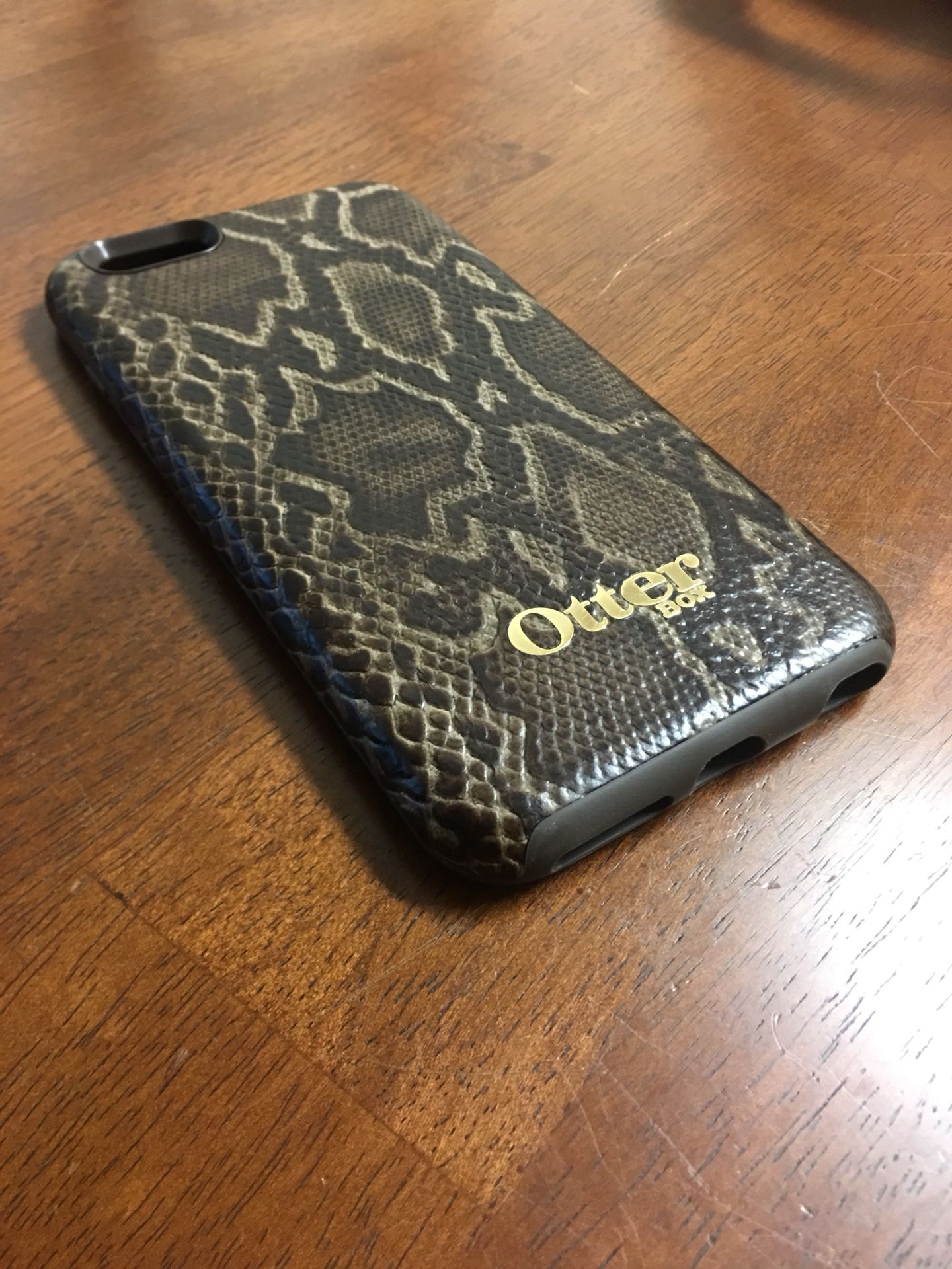 NEW Otterbox Strada iPhone 6s Plus/ 6 Plus Snakeskin Case