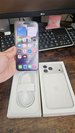 iPhone 17 Pro Max 256gb Locked Verizon, comes with original box. Battery 100% health. Still under warranty to Jun 21, 2027