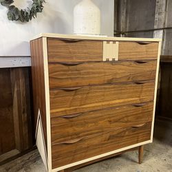 !!SOLD!! Original Mid Century Dresser 