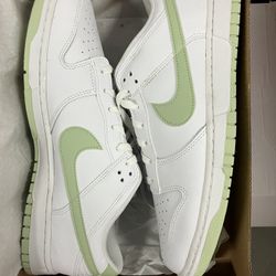 Men’s Nike Dunks Low 