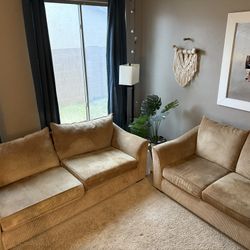 Fabric Covered Sofa And Loveseat In Great Condition. Distress Sale – This Needs To Be Gone In The Next Two Or Three Days. Come And Get These Lightly U