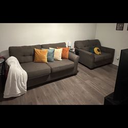 Couch set