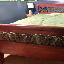Full / Queen size bed Frame With Mattress 