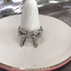 Vintage Premier Design Pave Clear Rhinestone  Bow Silver Tone Ring Size 6.5