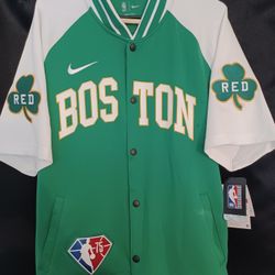 Boston Celtics Warm Up. Brand New .Beautiful Green