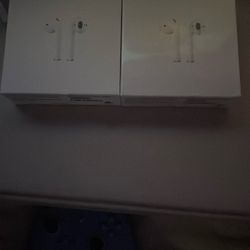 Air Pods Gen 2’s (READ DESCRIPTION)