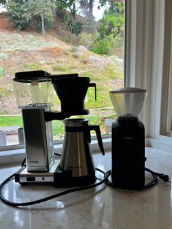 Technivorm Moccamaster KBGT (10 Cup / 1.25L) and Baratza Encore Grinder