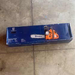 Husqvarna Chain Saw 