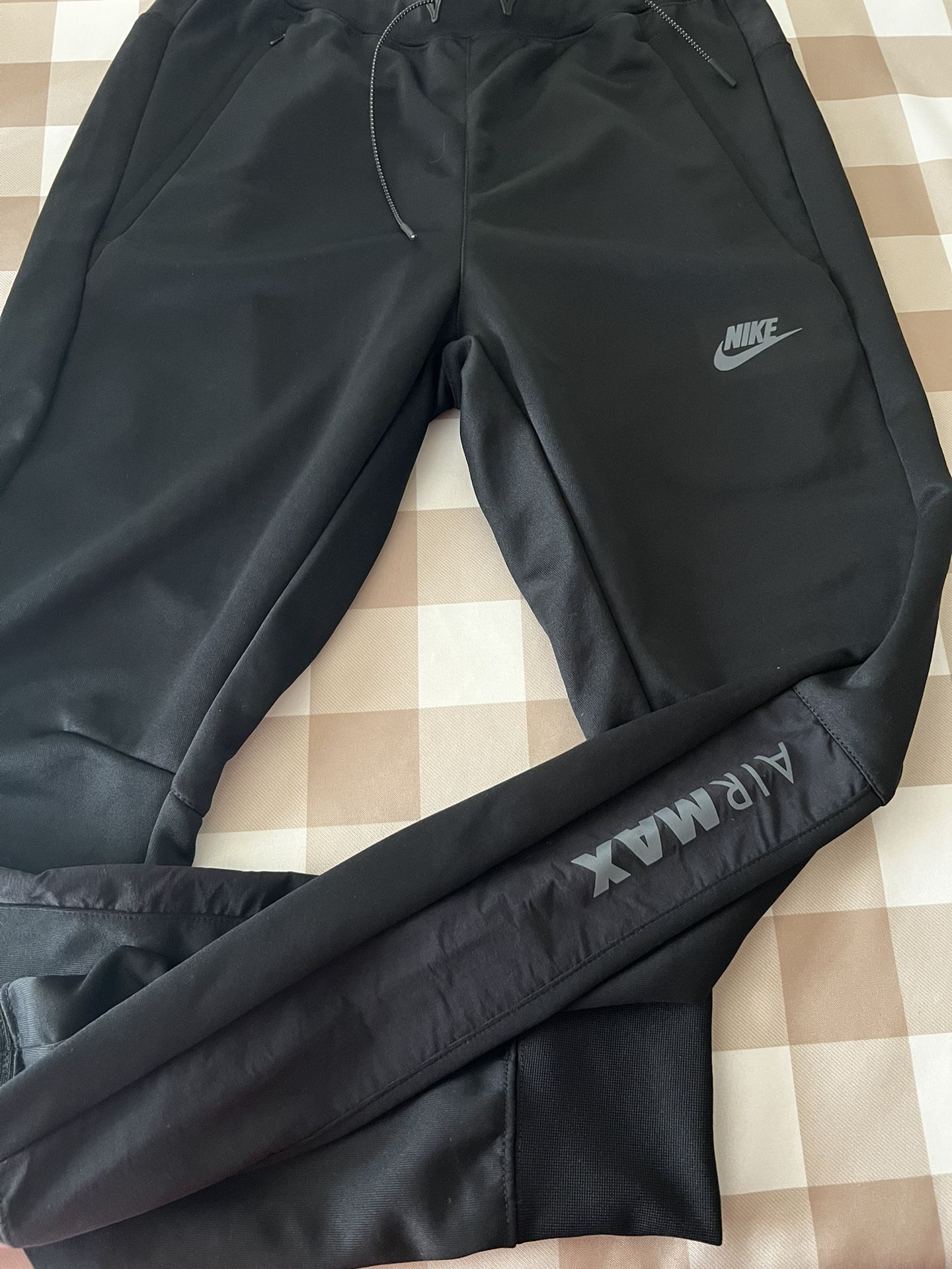 Men’s Nike Air Max Pants Brand New With Tags Size Small