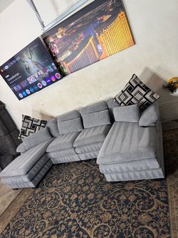 * Like New * Corduroy 3pc Modular Double chase sectional sofa ( Free Delivery )