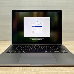 $600, 2022 13" MacBook Pro, M2 Chip/8GB RAM/256GB SSD, Touch Bar, Used for 3 months