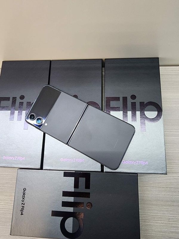 SAMSUNG GALAXY Z FLIP 4 5G UNLOCKED. DRONE NEW IN BOX $1...